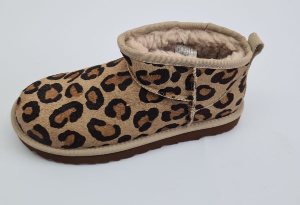ugg מגפון מנומר
