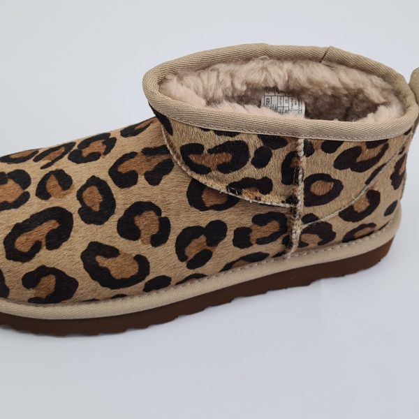 ugg מגפון מנומר