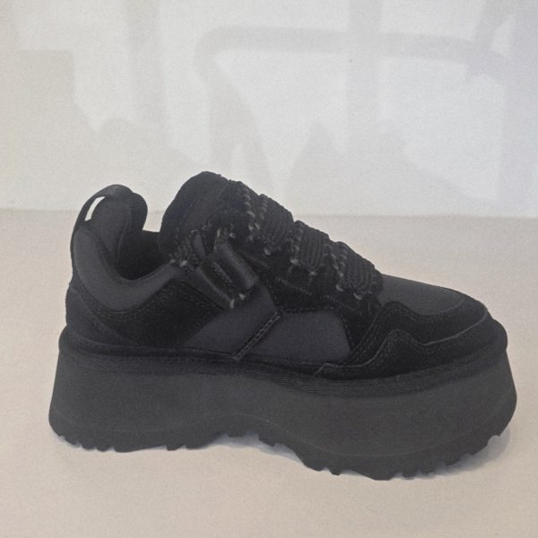 ASTROMEL  SNEAKERS  BLACK  UGG