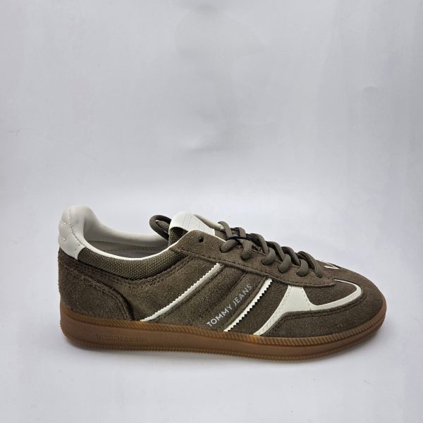 TOMMY JEANS - THE GREENWICH EDGE