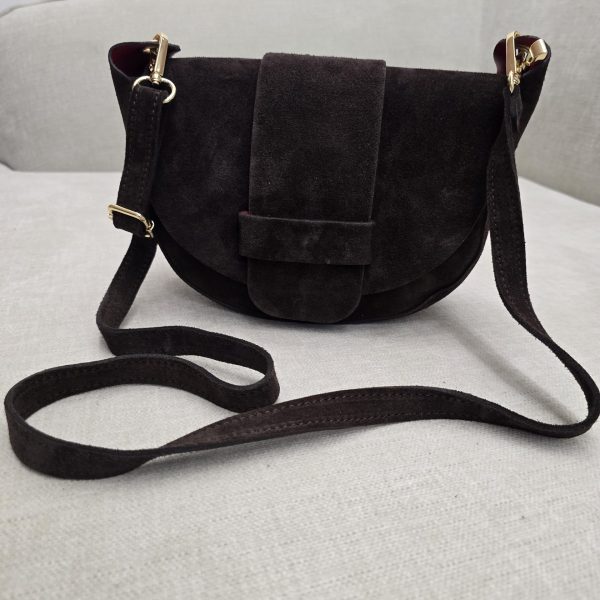 תיק חצי עגול