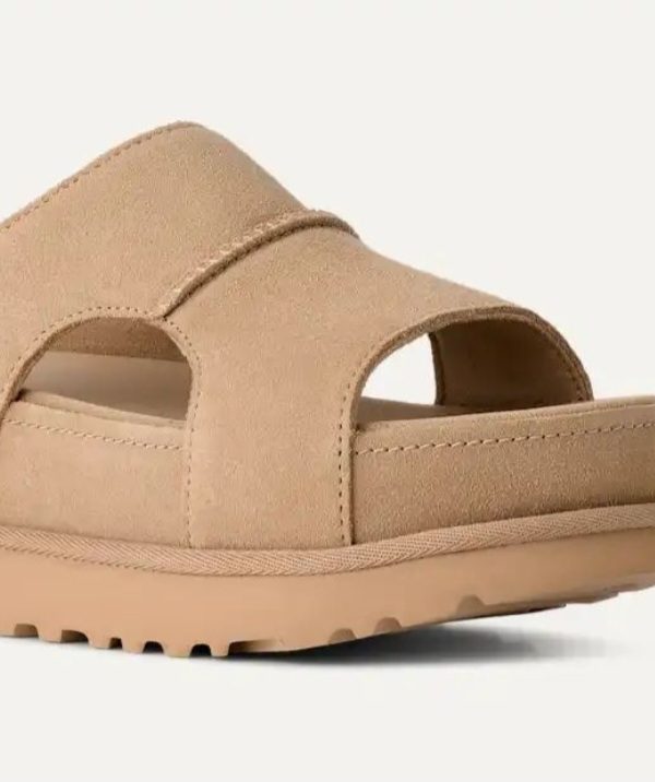 UGG w Goldenstar hi cutout slide