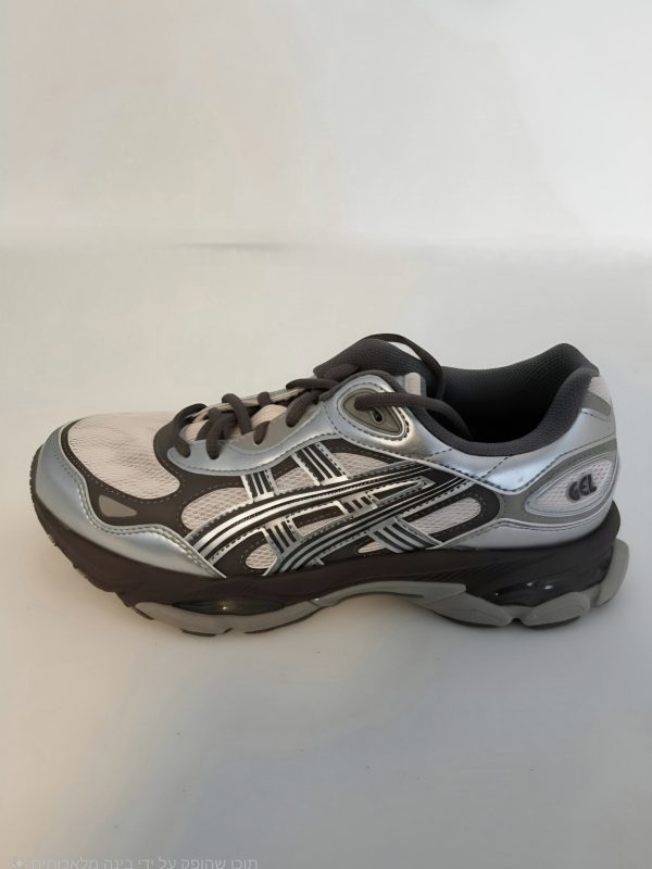 ASICS ספורט